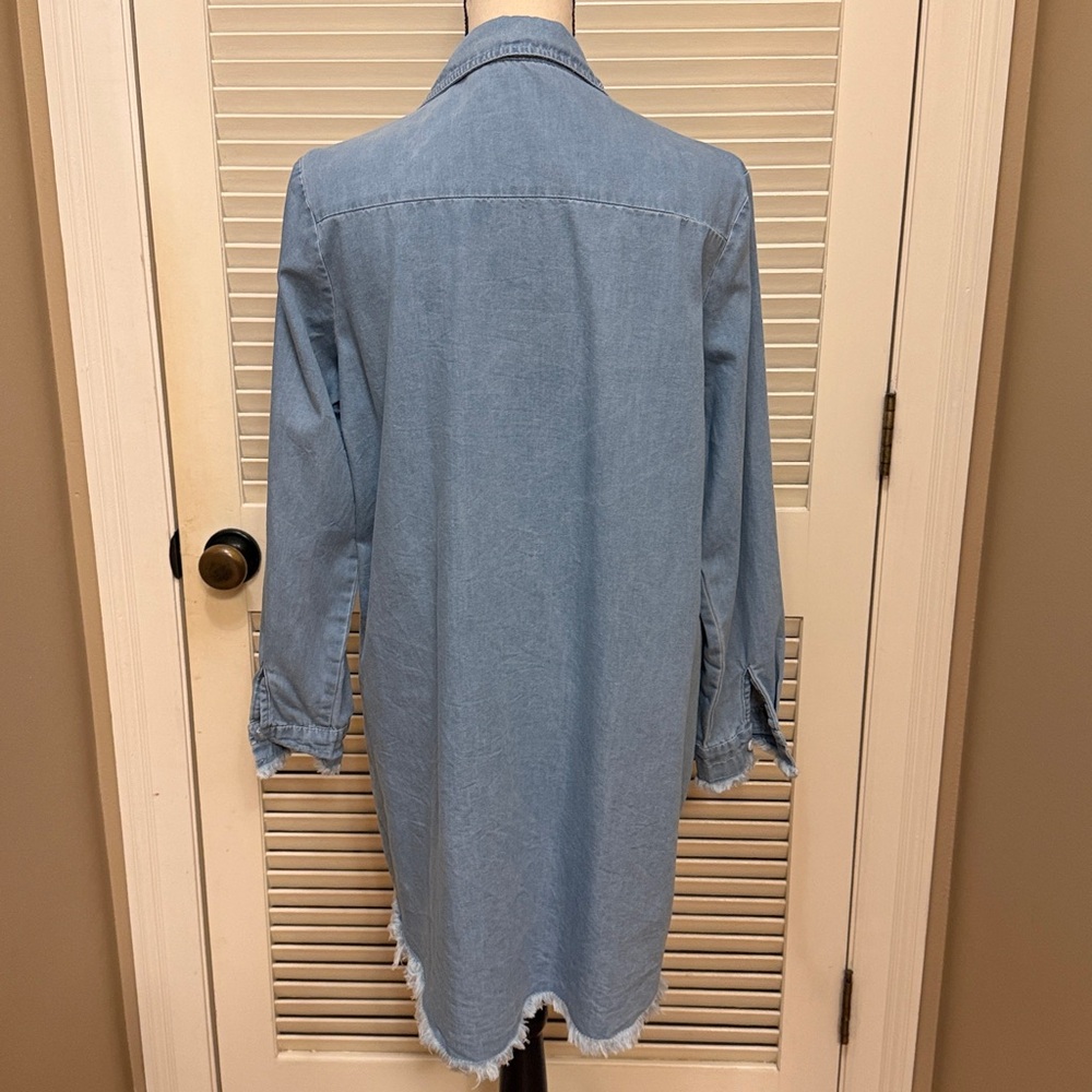Zilcremo Denim Shirt Dress in Light Wash, Size Large, EUC - Picture 15 of 17